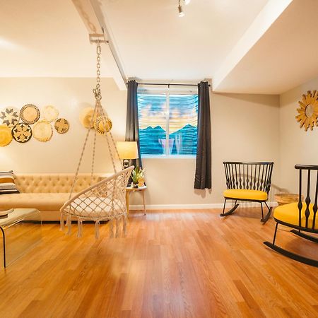 Windsor Retreat Private Basement Suite DEN Buitenkant foto
